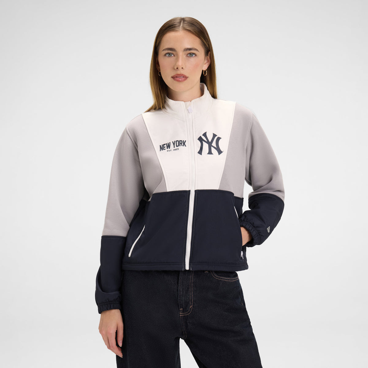 New York Knicks Leisure Women's Full-Zip Sweatshirt