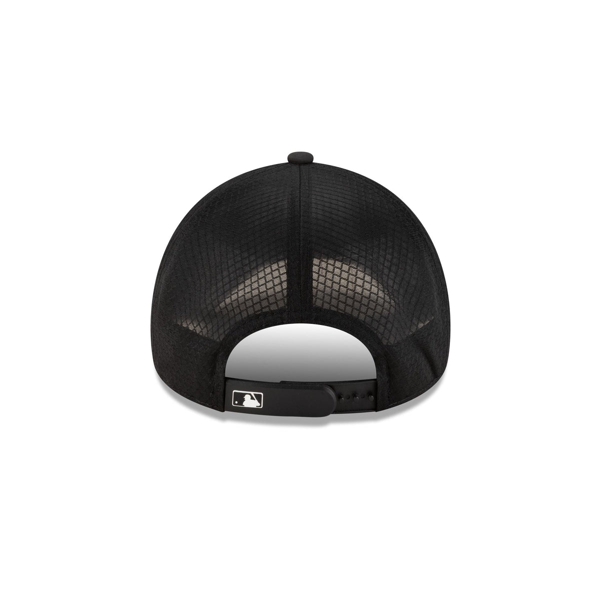 Boston Red Sox 2026 Batting Practice Black 9FORTY APEX Trucker Hat