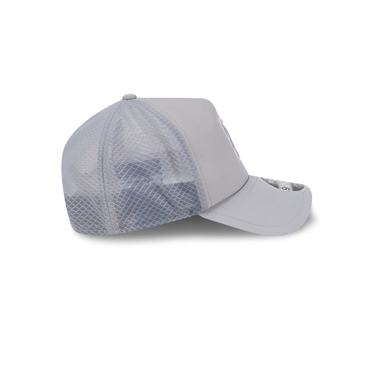 San Diego Padres 2026 Batting Practice Gray 9FORTY APEX Trucker Hat