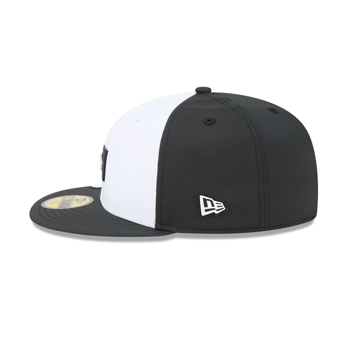 Cleveland Guardians 2026 Clubhouse Black & White 59FIFTY Fitted Hat