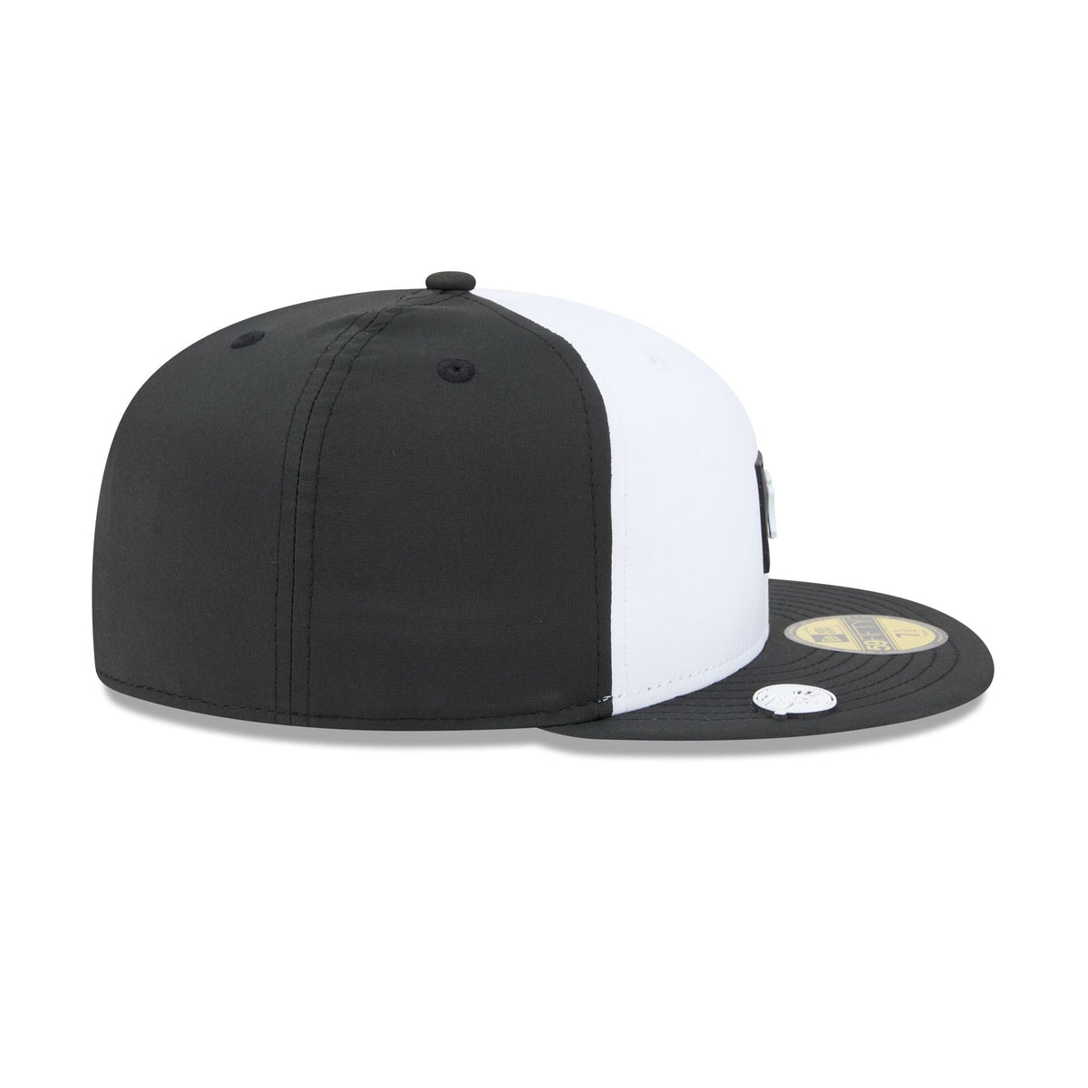 New York Yankees 2026 Clubhouse Black & White 59FIFTY Fitted Hat