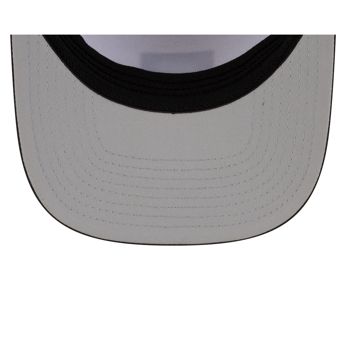 New York Mets 2026 Clubhouse Black & White Split Panel 9SEVENTY Stretch-Snap Hat