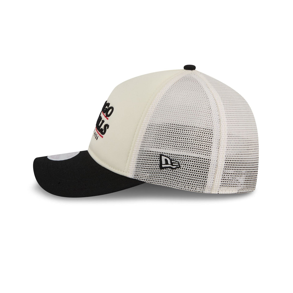 Chicago Bulls Retro Chrome Women's White 9FORTY M-Crown A-Frame Trucker Hat