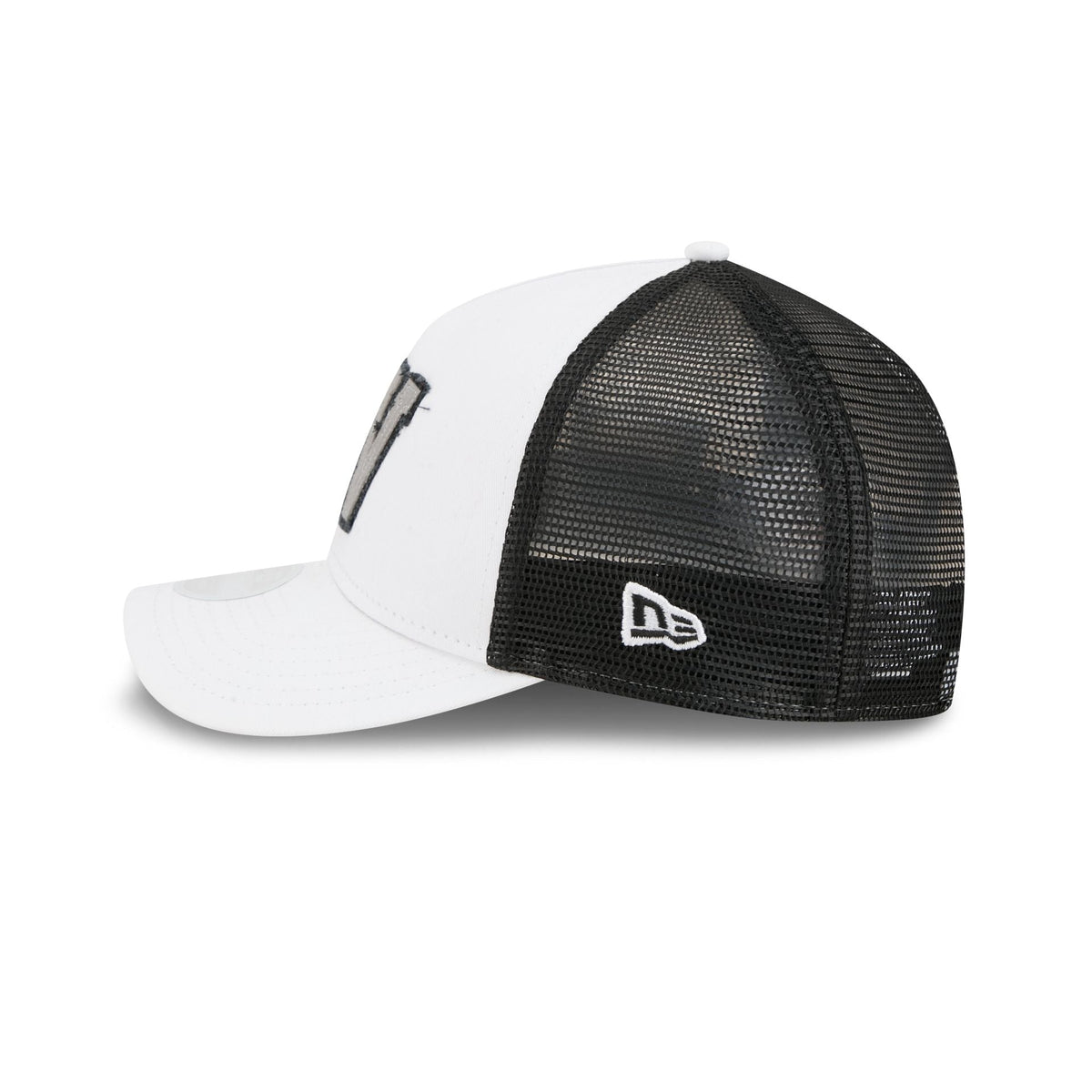 Las Vegas Raiders Optic White Felt Logo Women's 9FORTY M-Crown A-Frame Trucker Hat