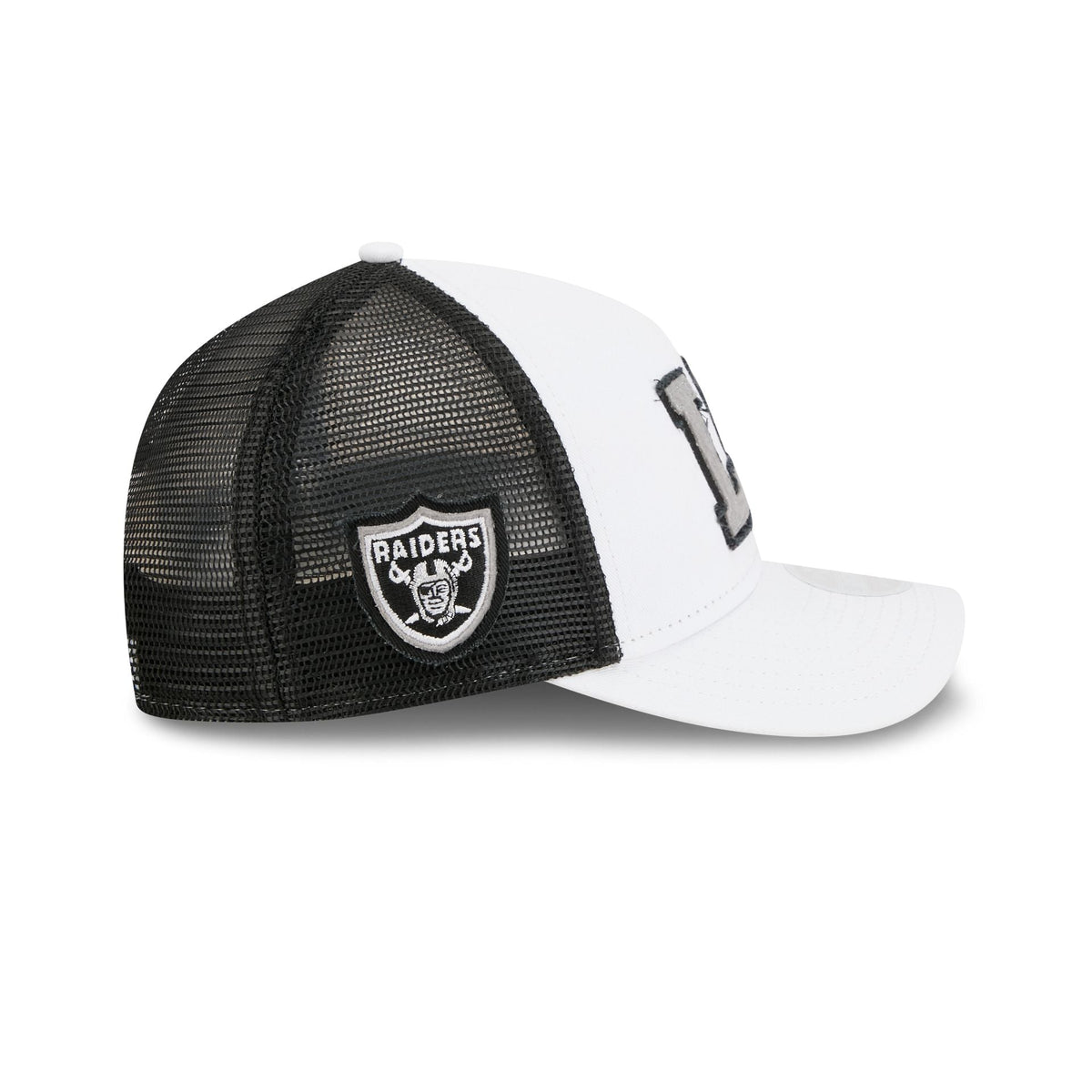 Las Vegas Raiders Optic White Felt Logo Women's 9FORTY M-Crown A-Frame Trucker Hat