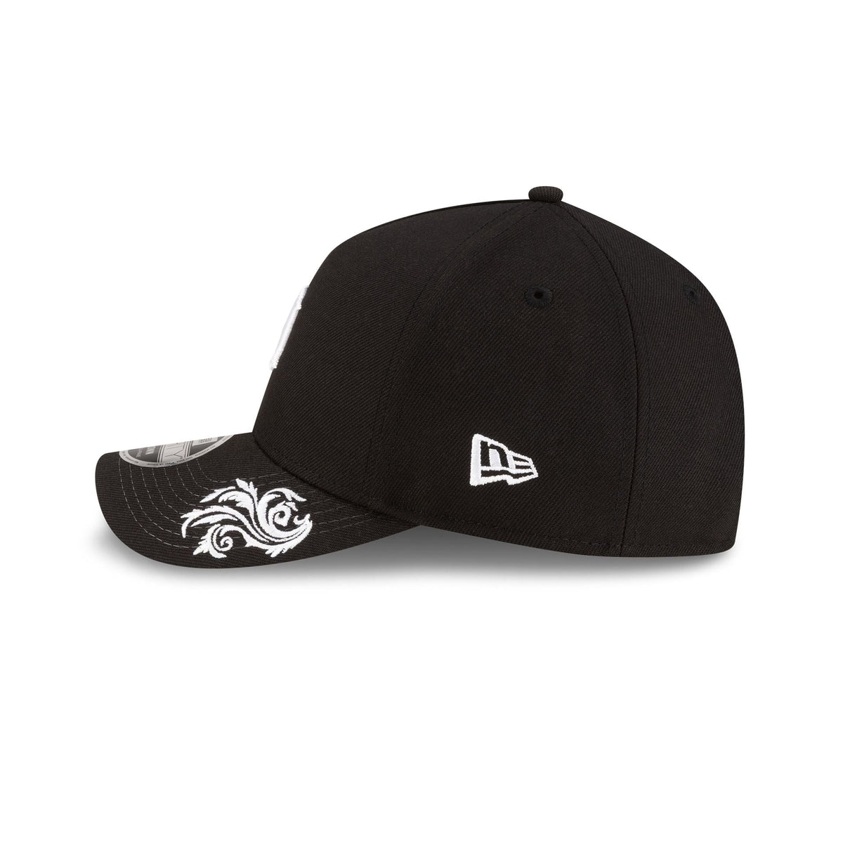 Detroit Tigers Script Black and White 9FORTY M-Crown A-Frame Snapback Hat