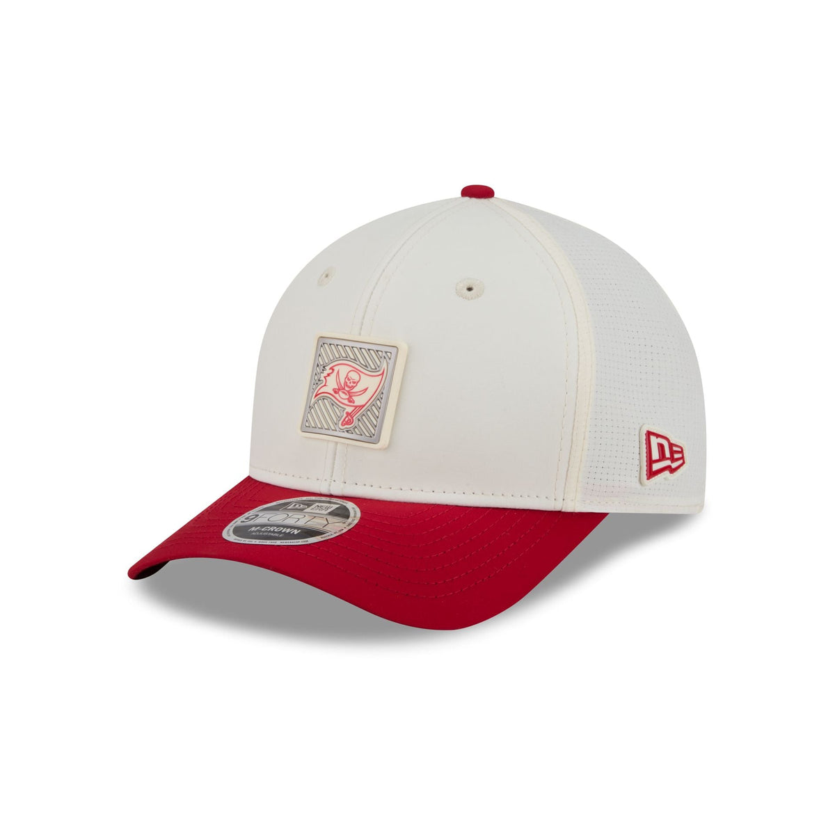 Tampa Bay Buccaneers 2026 Training 9FORTY M-Crown Snapback Hat