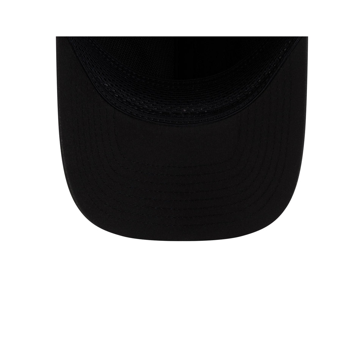 Chicago Bears 2026 Sideline Black 39THIRTY M-Crown Stretch Fit Hat