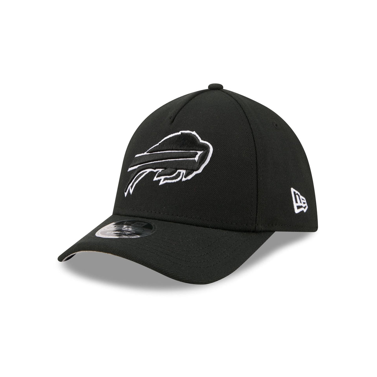 Buffalo Bills Poly Black & White 39THIRTY M-Crown A-Frame Stretch Fit Hat