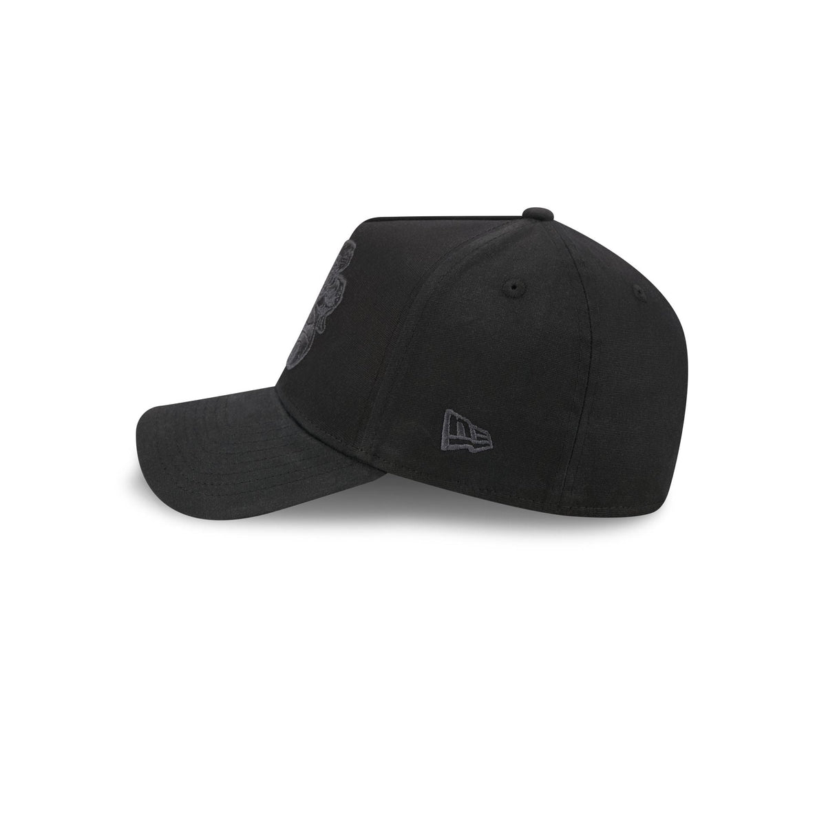 New York Knicks Waxed Canvas Black 59FORTY A-Frame Fitted Hat