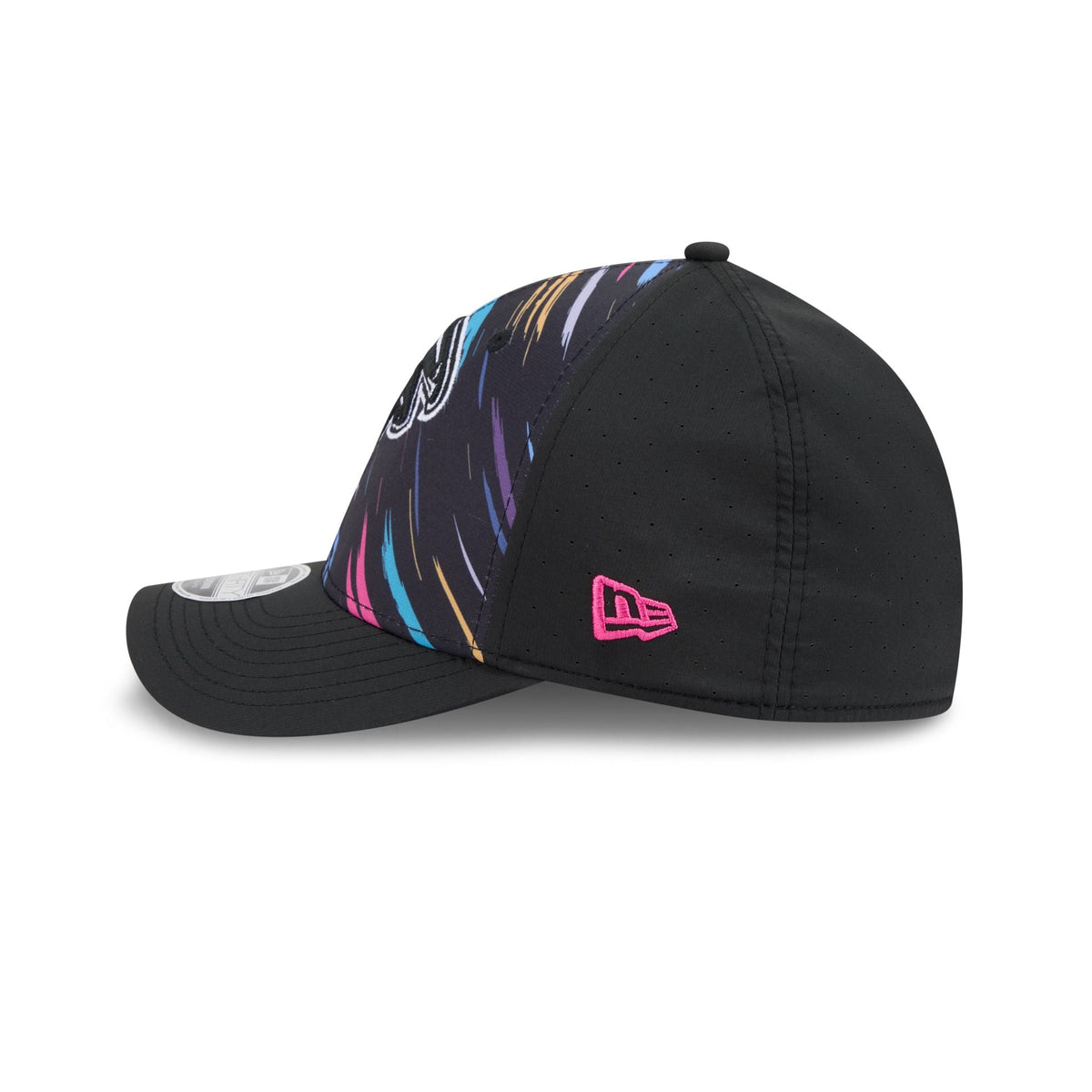 Atlanta Falcons 2026 Crucial Catch 39THIRTY M-Crown Stretch Fit Hat